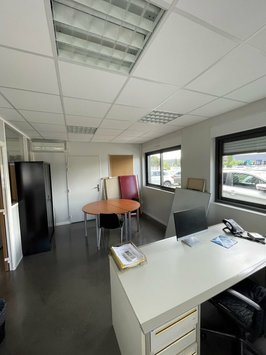 Location Bureau - Launaguet (31140)-photo-1