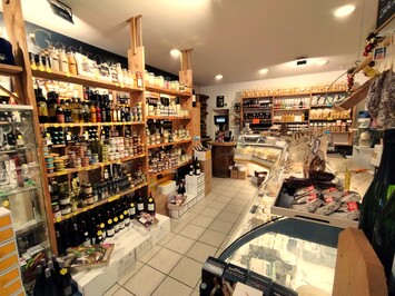 Vente - Cave à vins - Epicerie - Fromagerie - Gironde (33)-photo-3