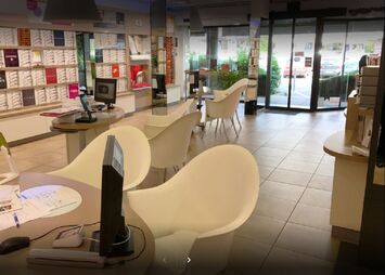 Location Local Commercial - Bron (69500)-photo-1