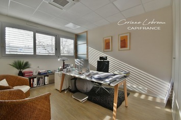 Vente Bureau - Macon (71000)-photo-2
