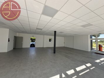 Vente de murs de boutique - Montech (82700)-photo-4