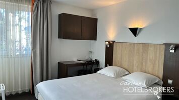 Vente - Hôtel - Aix-en-Provence (13100)-photo-2