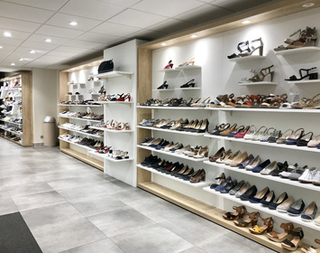 Vente - Chaussures - Maroquinerie - Niort (79000)-photo-2