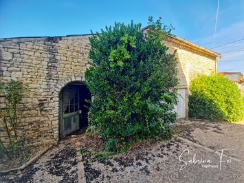 Vente Entrepôt / Local d'activités - Saint-Médard-d'Aunis (17220)