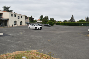 Location Local Commercial - Deux-Sèvres (79)-photo-1