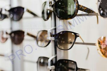 Vente - Optique Lunetterie - Var (83)-photo-3