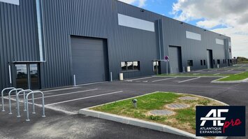 Vente Entrepôt / Local d'activités - Donges (44480)