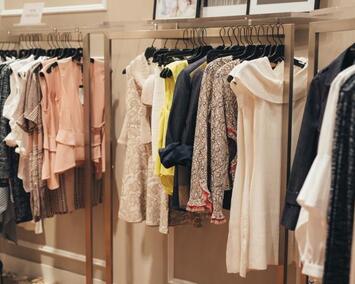 Vente - Habillement - Calvados (14)