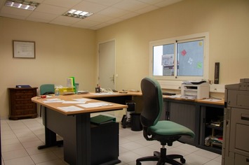 Vente Entrepôt / Local d'activités - Lacaune (81230)-photo-2