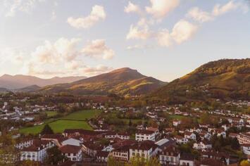 Vente - Hôtel - Gîte - Pyrénées-Atlantiques (64)