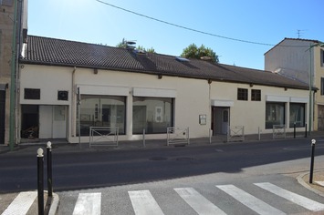 Vente de murs de boutique - Manosque (04100)