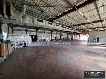 Vente Entrepôt / Local d'activités - Quintenas (07290)