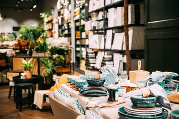 Vente - Ameublement - Arts de la table - Décoration - Nimes (30000)