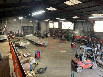 Vente de murs de boutique - Sainte-Hermine (85210)