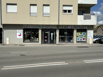 Vente de murs de boutique - Oyonnax (01100)