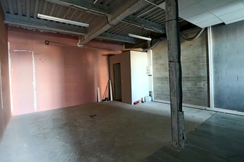 Location Local Commercial - Le Plessis-Belleville (60330)-photo-3