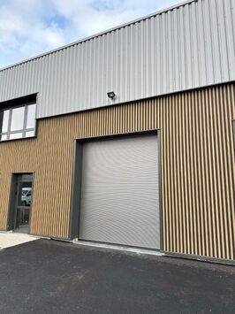 Vente de murs de boutique - Bourgoin-Jallieu (38300)-photo-4