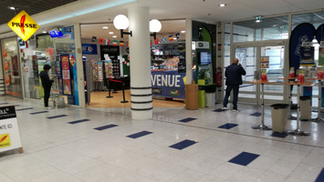 Vente - FDJ - PMU - Presse - Val-de-Marne (94)-photo-3