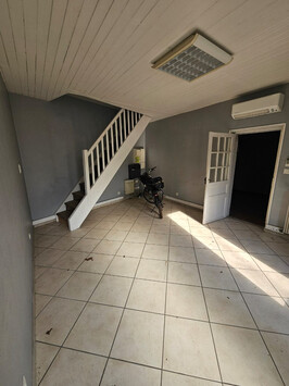 Vente de murs de boutique - Saintes (17100)-photo-2