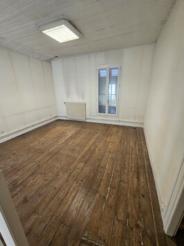 Vente de murs de boutique - Saintes (17100)-photo-4