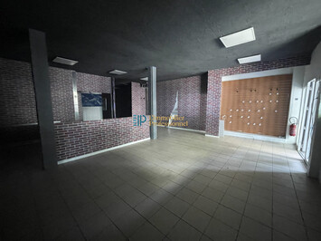 Vente de murs de boutique - Lorient (56100)-photo-2