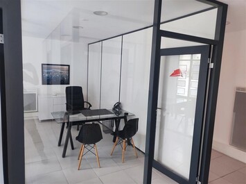 Location Local Commercial - Loire-Atlantique (44)-photo-4