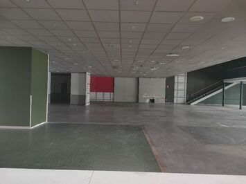 Location Local Commercial - Bourg-en-Bresse (01000)-photo-2