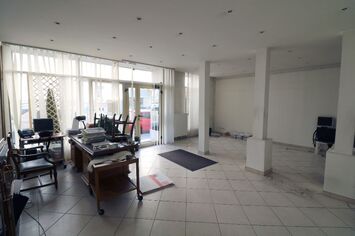 Location Local Commercial - Versailles (78000)