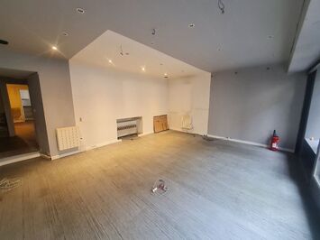 Vente de murs de boutique - Versailles (78000)-photo-2