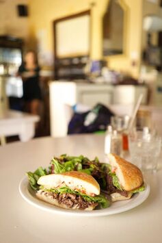 Vente - Restaurant - Salon de thé - Crêperie - Oullins (69600)