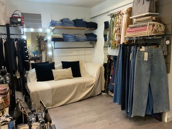 Vente - Habillement - Institut de beauté - Grasse (06130)-photo-2