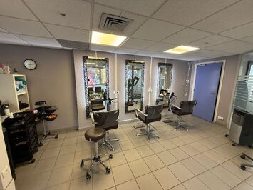 Vente - Salon de coiffure - Beaucourt (90500)-photo-2