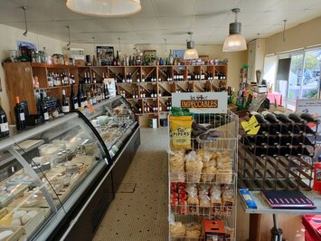 Vente - Alimentation - Cave à vins - Epicerie - Fruits et légumes - Vins et spiritueux - Etables-sur-Mer (22680)-photo-2