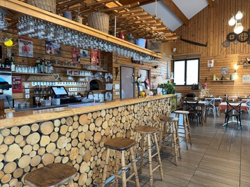 Vente - Restaurant - Gray (70100)