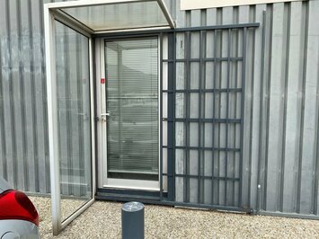 Location Local Commercial - Aubagne (13400)-photo-3