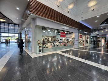 Location Local Commercial - Matoury (97351)-photo-1