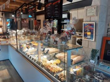Vente - Boulangerie - Pâtisserie - Traiteur - Chocolaterie Chocolatier - Indre-et-Loire (37)-photo-2