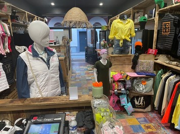 Vente - Habillement - Aigues-Mortes (30220)-photo-2