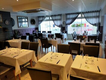 Vente - Bar - Hôtel - Restaurant - Neau (53150)-photo-2