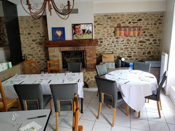 Vente - Bar - Hôtel - Restaurant - Neau (53150)-photo-3