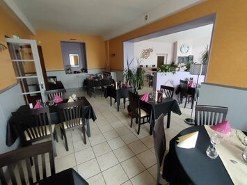 Vente - Hôtel - Restaurant - Ambrières-les-Vallées (53300)-photo-2