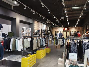 Vente - Habillement - Corrèze (19)-photo-3