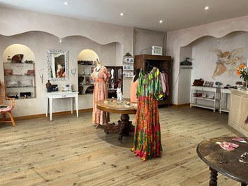 Vente - Habillement - Louhans (71500)-photo-1