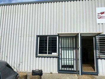 Location Local Commercial - Aubagne (13400)-photo-3