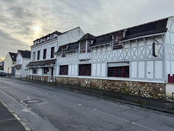 Vente de murs de boutique - Emerainville (77184)-photo-2