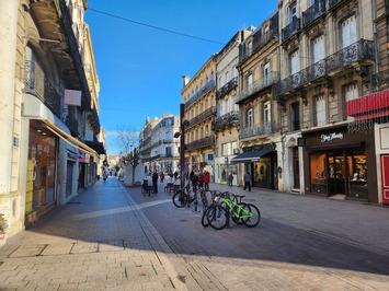 Vente - Habillement - Agen (47000)