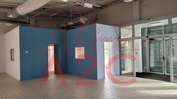 Location Local Commercial - La Roche-sur-Yon (85000)-photo-2