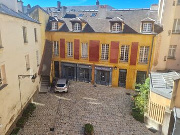 Vente - Boulangerie - Pâtisserie - Esthétique - Glacier - Parfumerie - Salon de coiffure - Chocolaterie Chocolatier - Versailles (78000)-photo-4