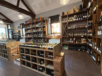 Vente - Cave à vins - Vins et spiritueux - Bourgtheroulde-Infreville (27520)-photo-1