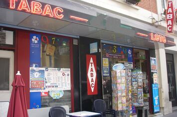 Vente - Tabac - FDJ - PMU - Vente à emporter - Claye-Souilly (77410)-photo-2